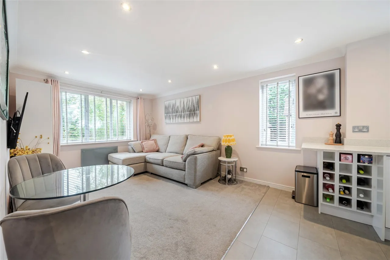 Durham Avenue, Bromley, BR2, photo 3