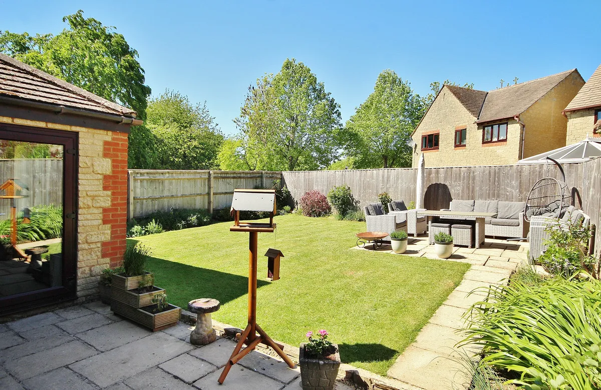 Sherbourne Road, Witney, photo 4
