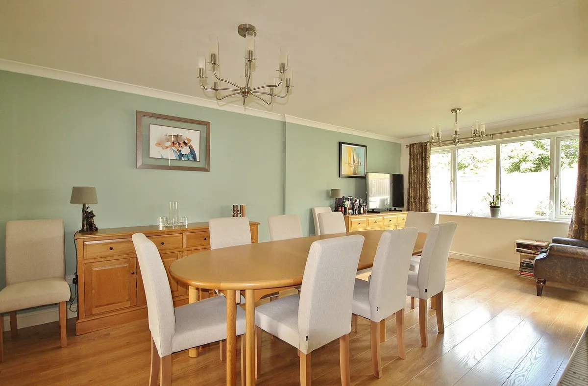 Sherbourne Road, Witney, photo 5