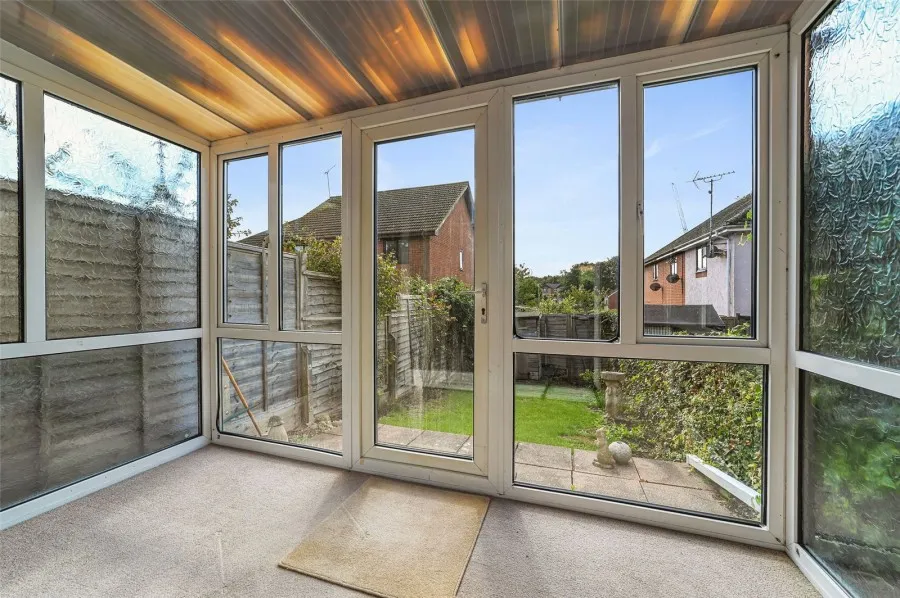 House Under Offer with 2 bedrooms in Saffron Walden, CB10, photo 5