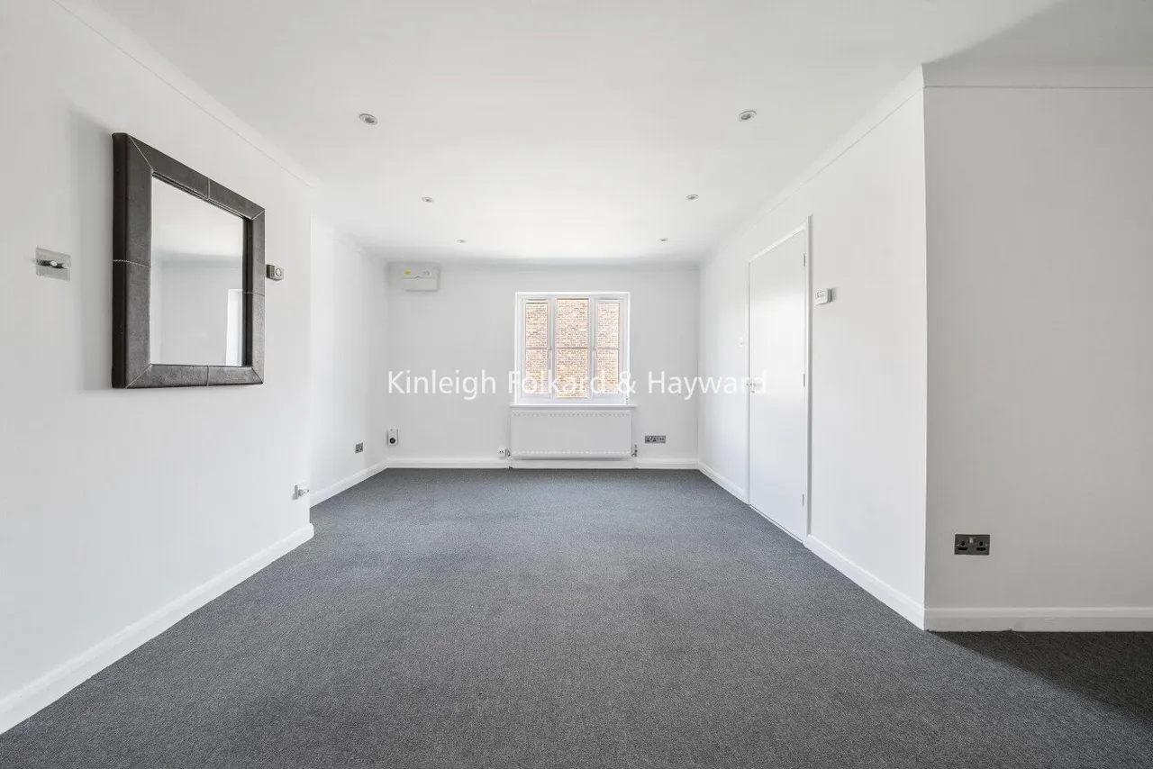 Godolphin Place, Acton, W3, photo 10