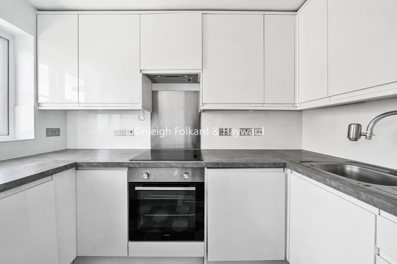 Godolphin Place, Acton, W3, photo 7