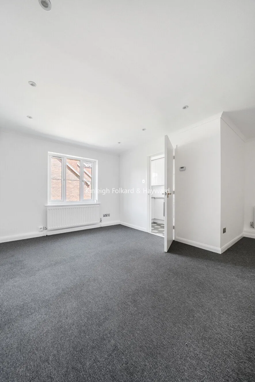Godolphin Place, Acton, W3, photo 16