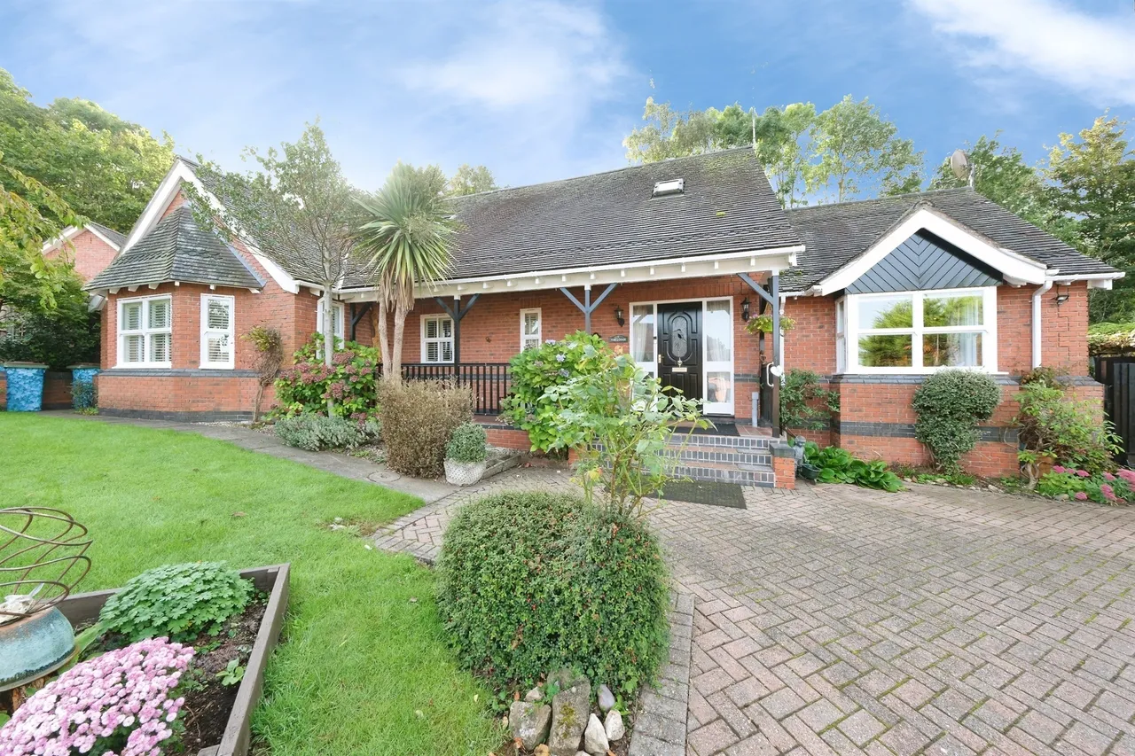 Overton Close, Coleorton, LE67, photo 13