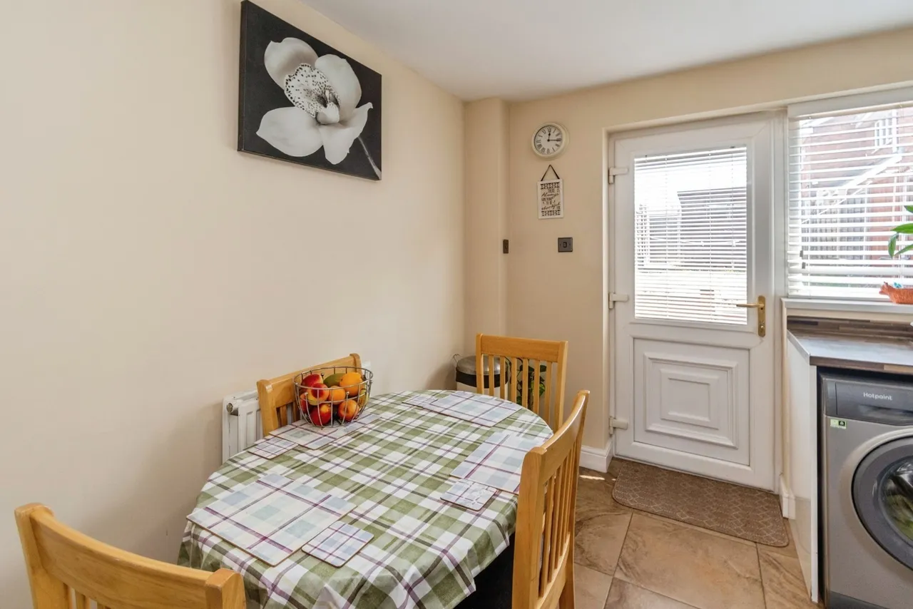 Cheyney Close, Wolverhampton, WV6, photo 6