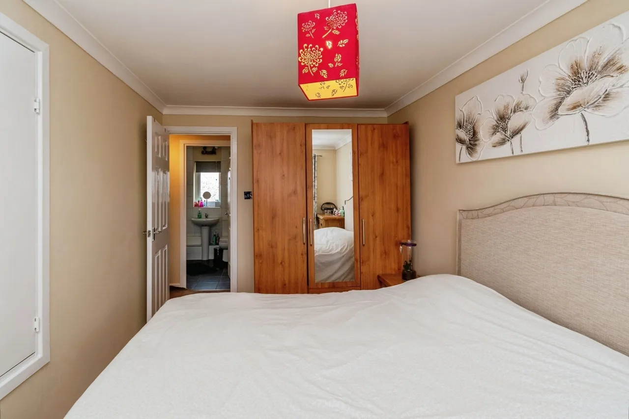 Cheyney Close, Wolverhampton, WV6, photo 17