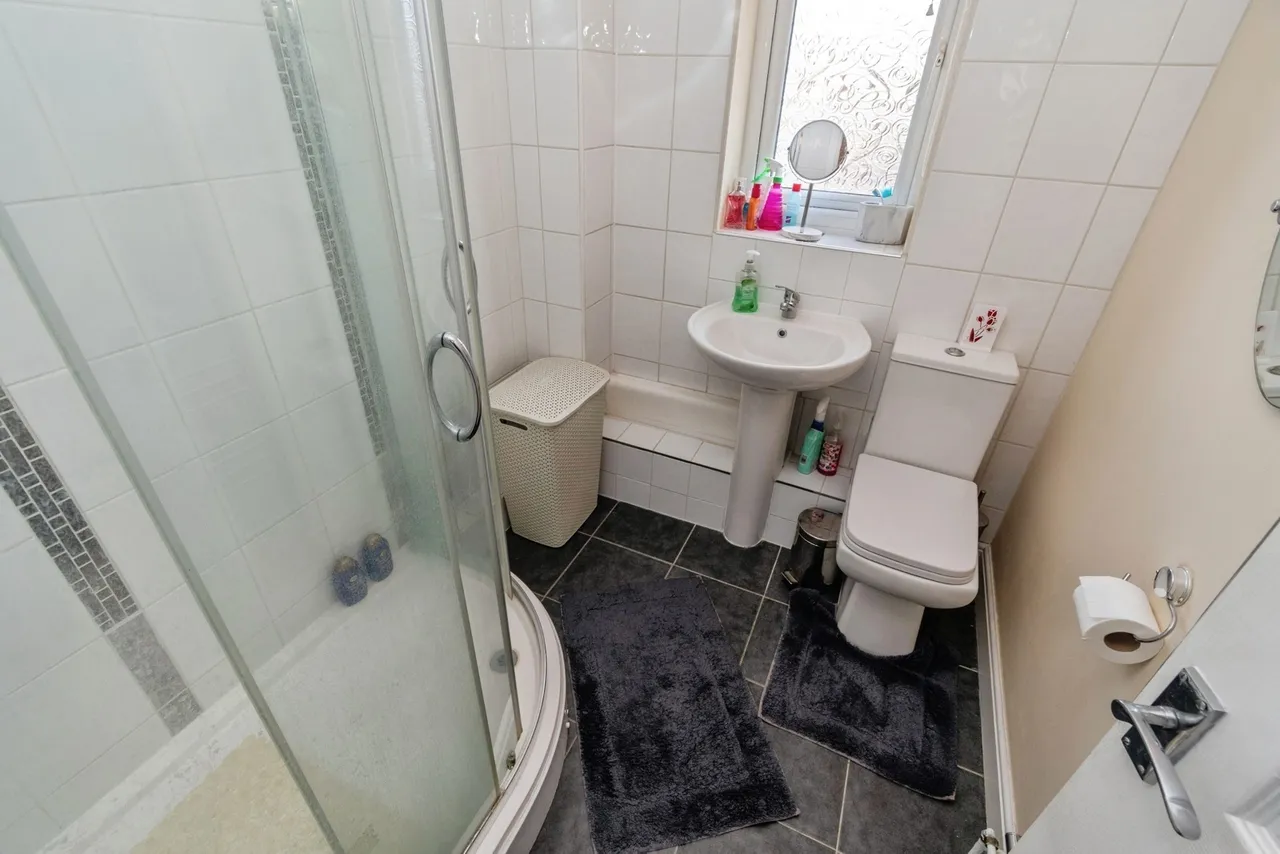 Cheyney Close, Wolverhampton, WV6, photo 11