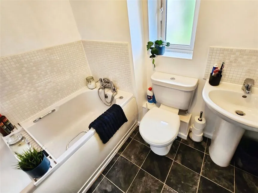 Borough Way, Nuneaton, Warwickshire, CV11, photo 7