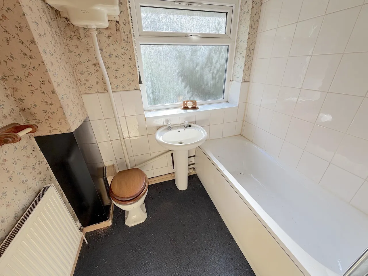 Hannah Road, Bilston, WV14, photo 11
