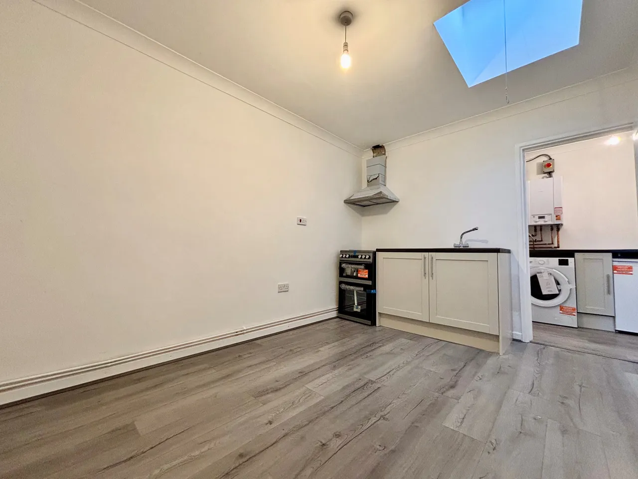 1 bed flat to rent, Napier Road, Gillingham, ME7