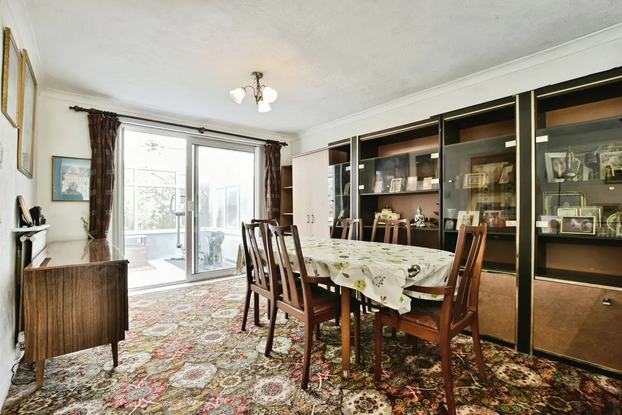 Petersfield Drive, Manchester, Greater Manchester, M23, photo 4