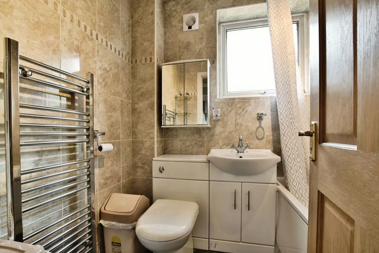 Petersfield Drive, Manchester, Greater Manchester, M23, photo 10
