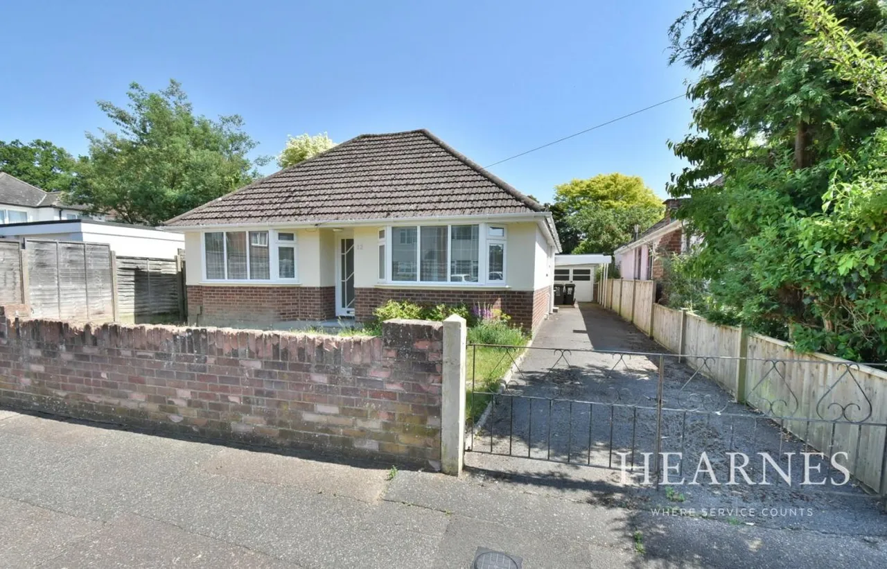3 bed house for sale, Truman Road, BH11