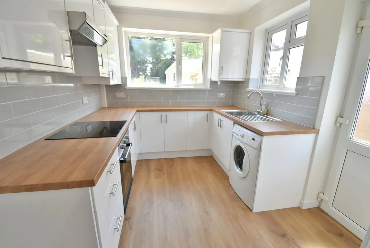 Truman Road, BH11, photo 4