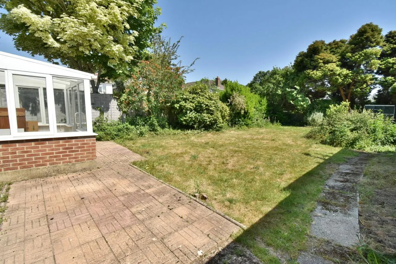 Truman Road, BH11, photo 2