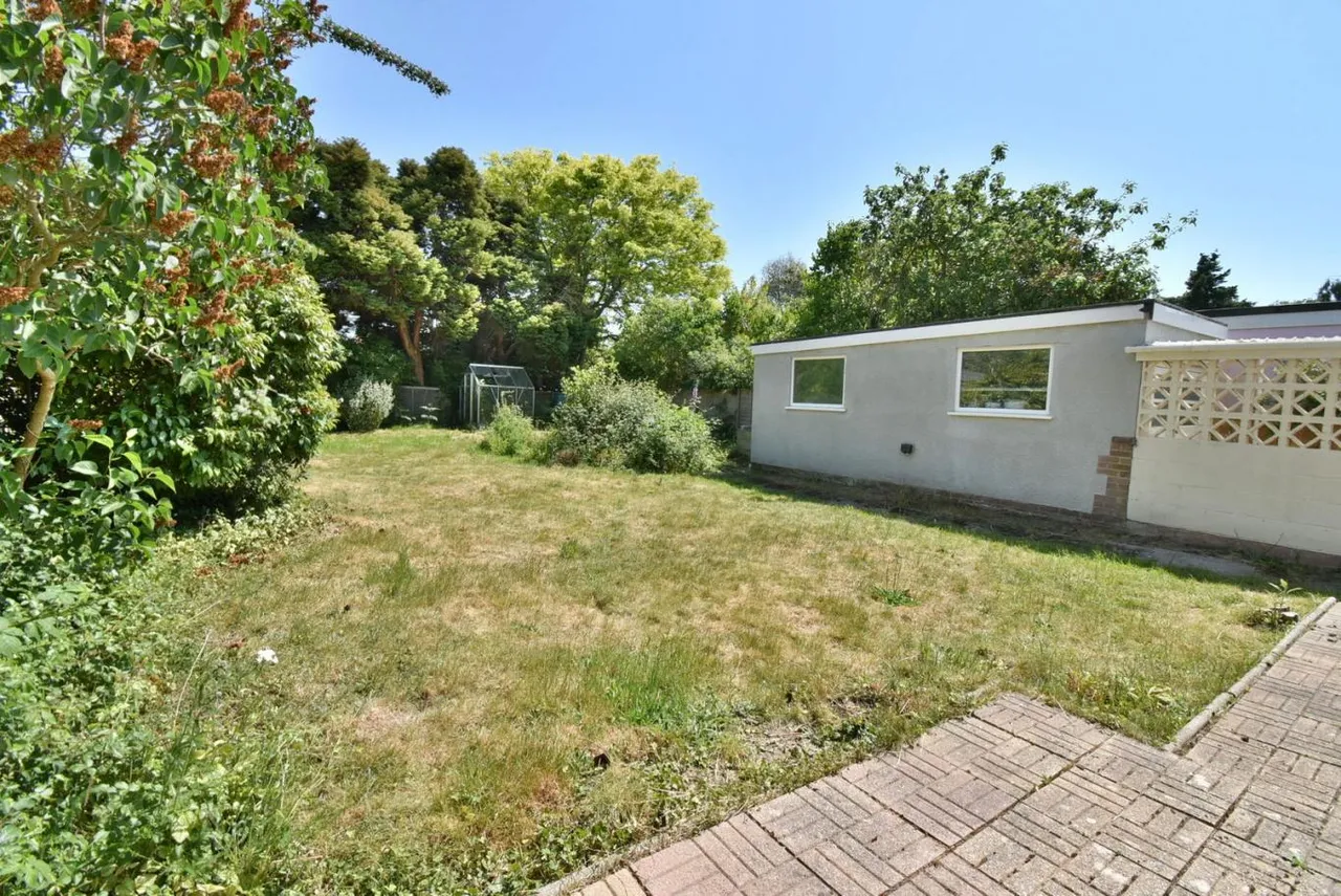Truman Road, BH11, photo 17