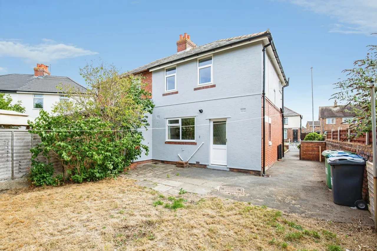 St. Leonards Road East, Lytham St. Annes, FY8, photo 16