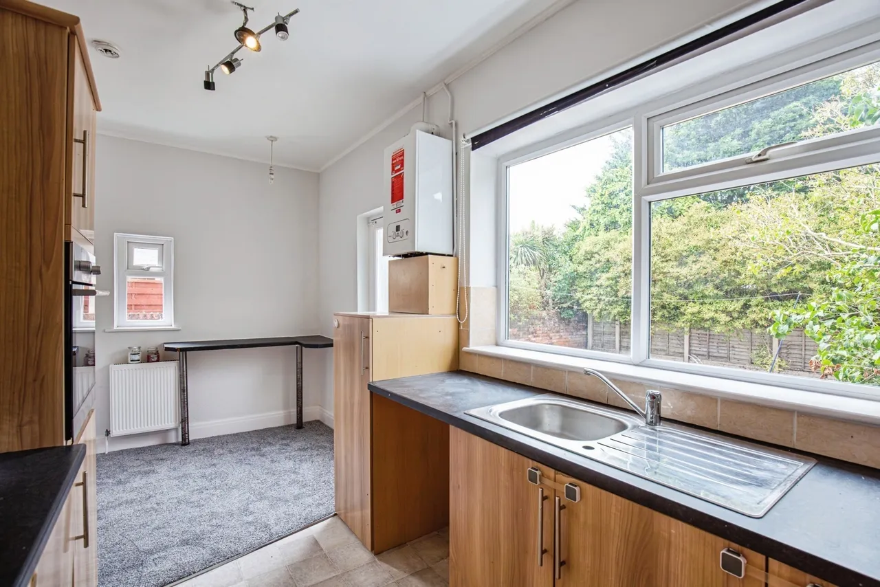 St. Leonards Road East, Lytham St. Annes, FY8, photo 6