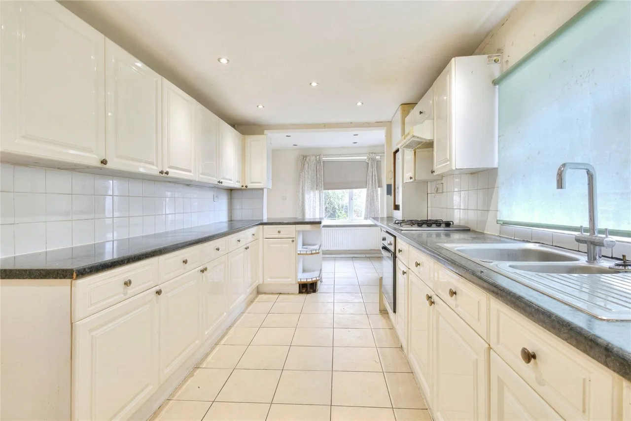 Vivian Road, Wellingborough, Northamptonshire, NN8, photo 4