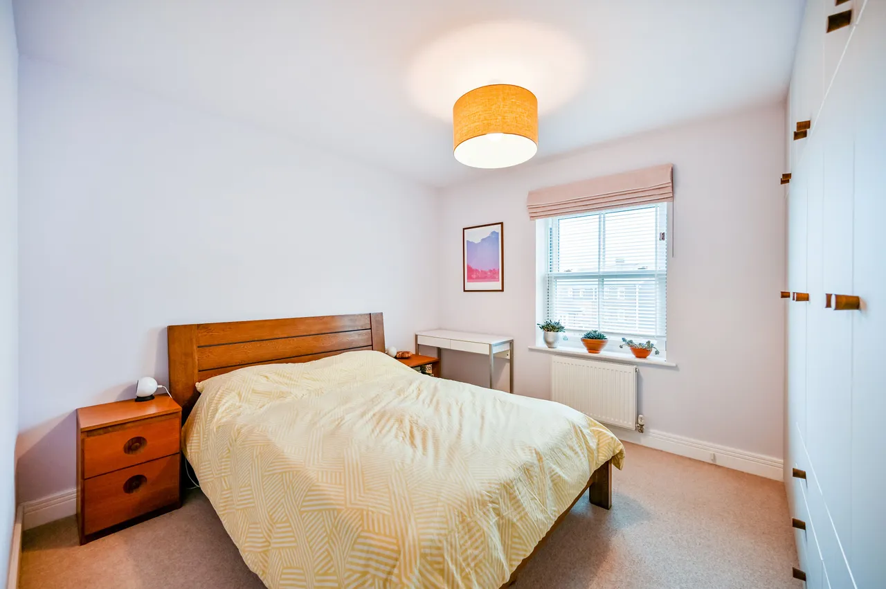 Flat 7, Weare House, 19 Pondside Avenue, Worcester Park, photo 4