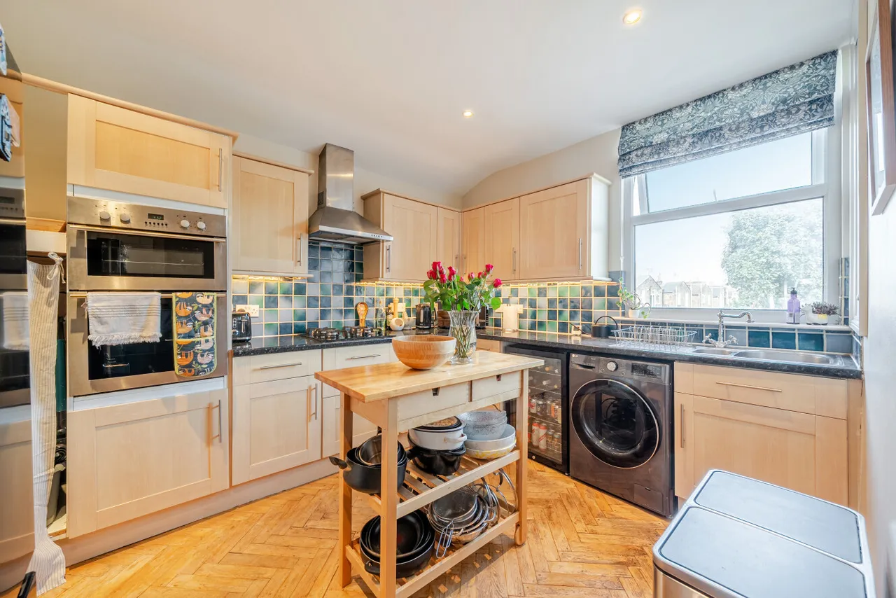 Charlmont Road, Tooting, London, SW17, photo 2