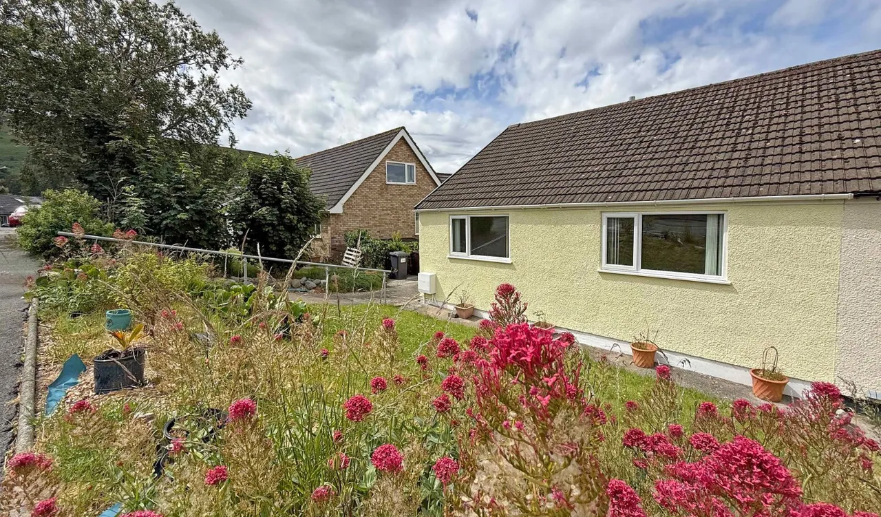Gorwel, Llanfairfechan, LL33, photo 14