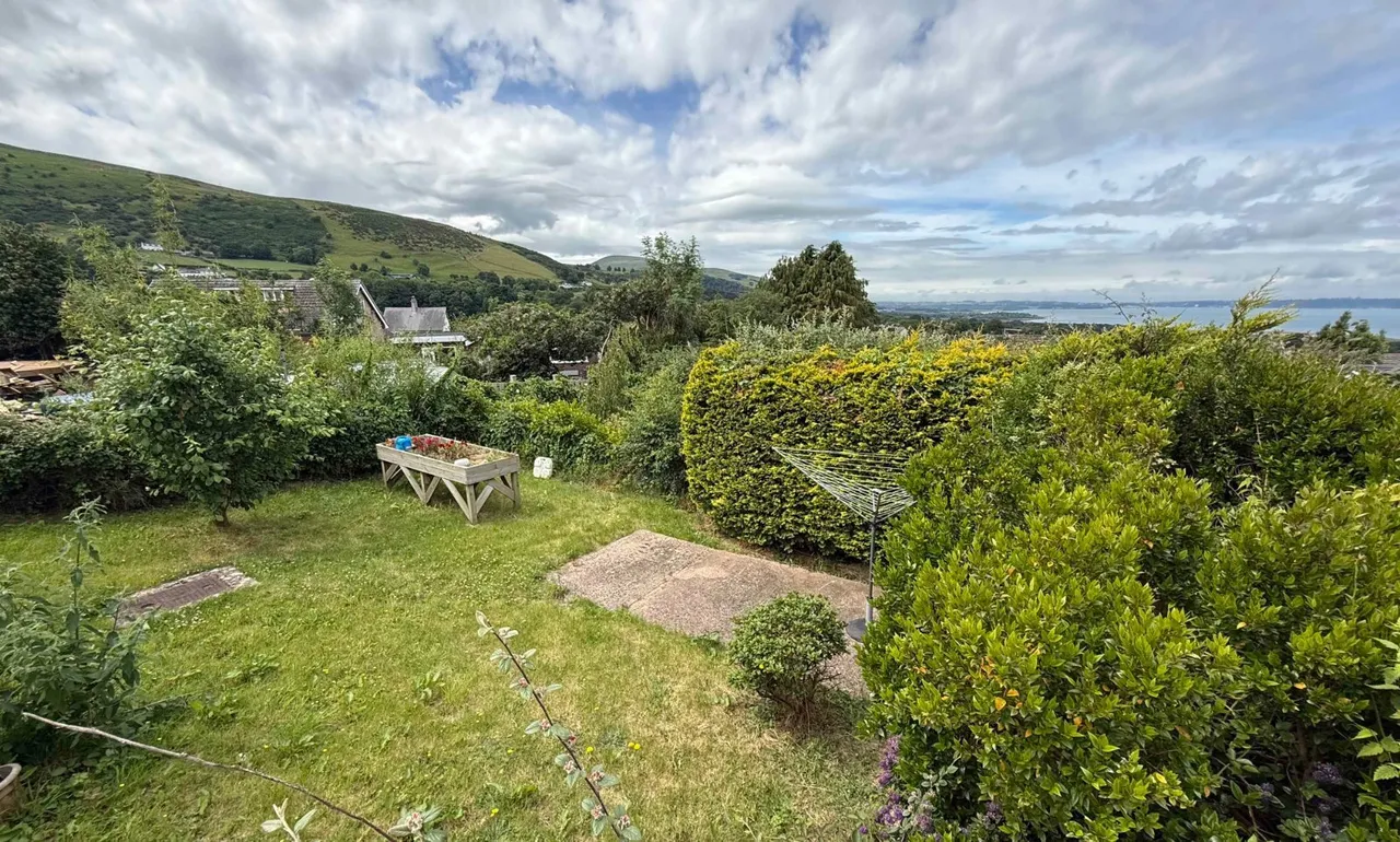 Gorwel, Llanfairfechan, LL33, photo 3