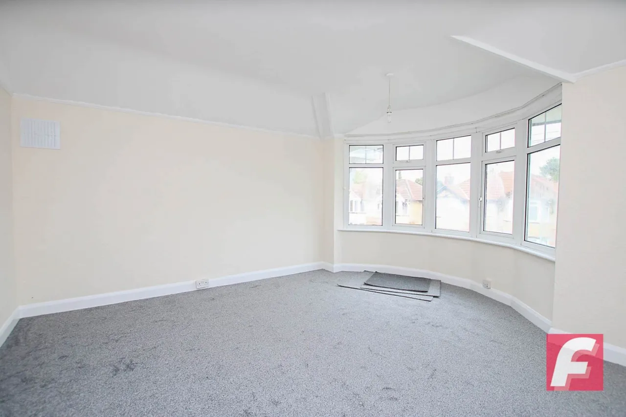 West Drive, Watford, WD25, photo 3