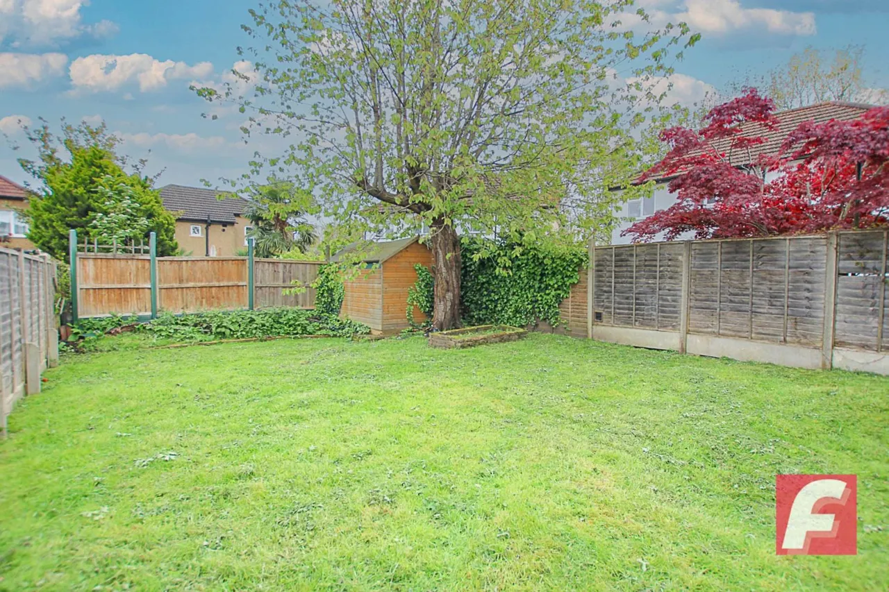 West Drive, Watford, WD25, photo 9