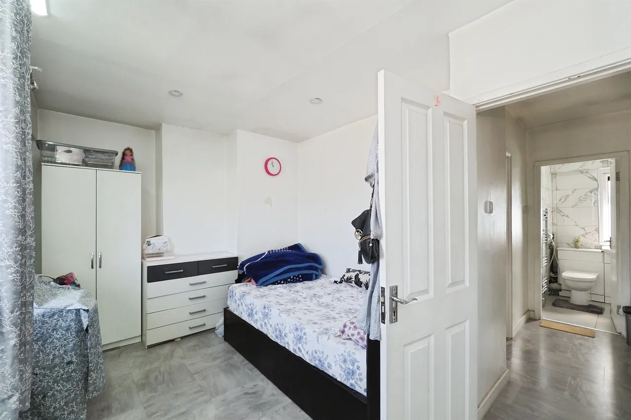 Russell Square, Leicester, LE1, photo 11