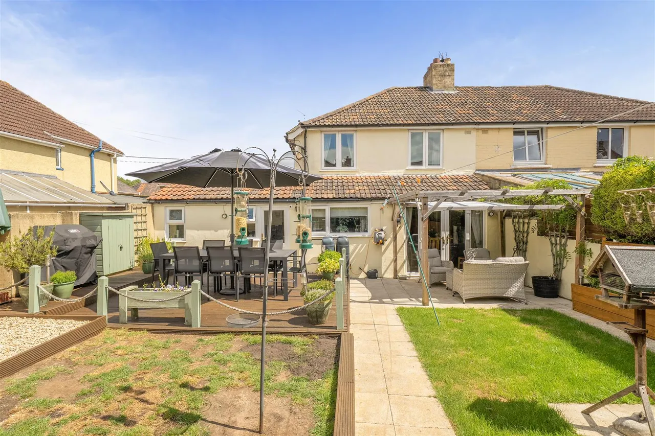 Park Avenue, Chippenham, SN14, photo 19