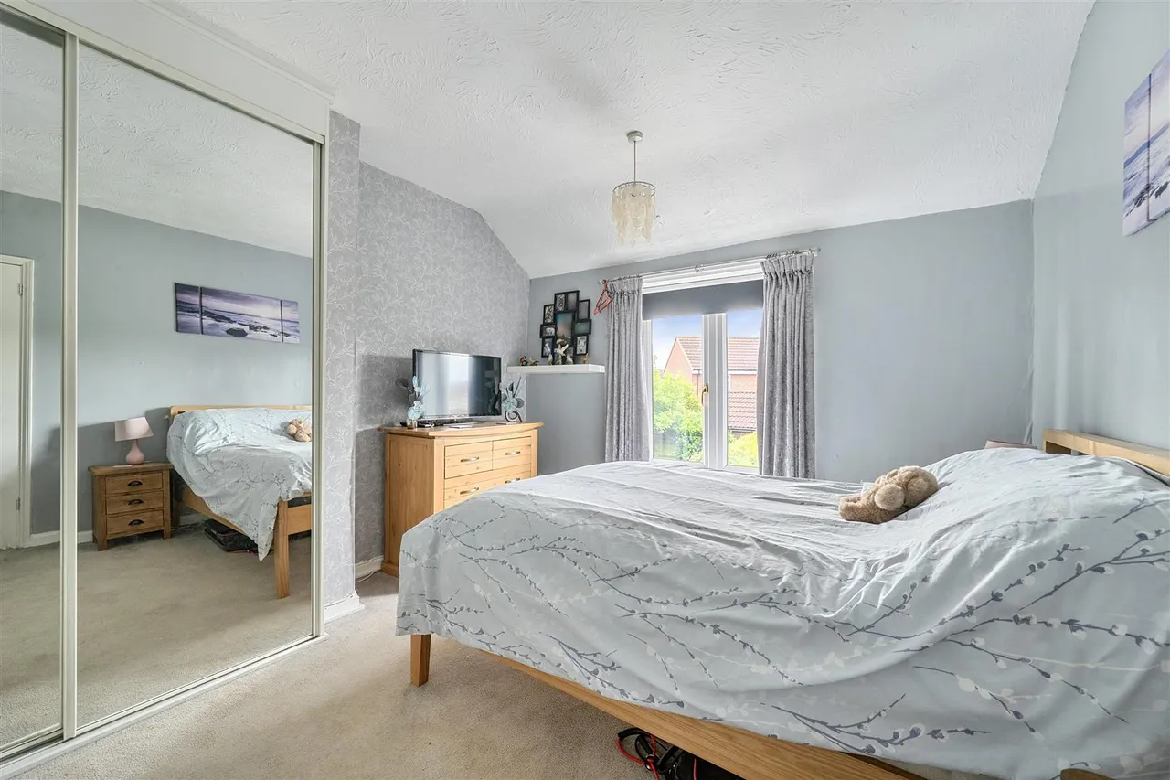 Park Avenue, Chippenham, SN14, photo 14