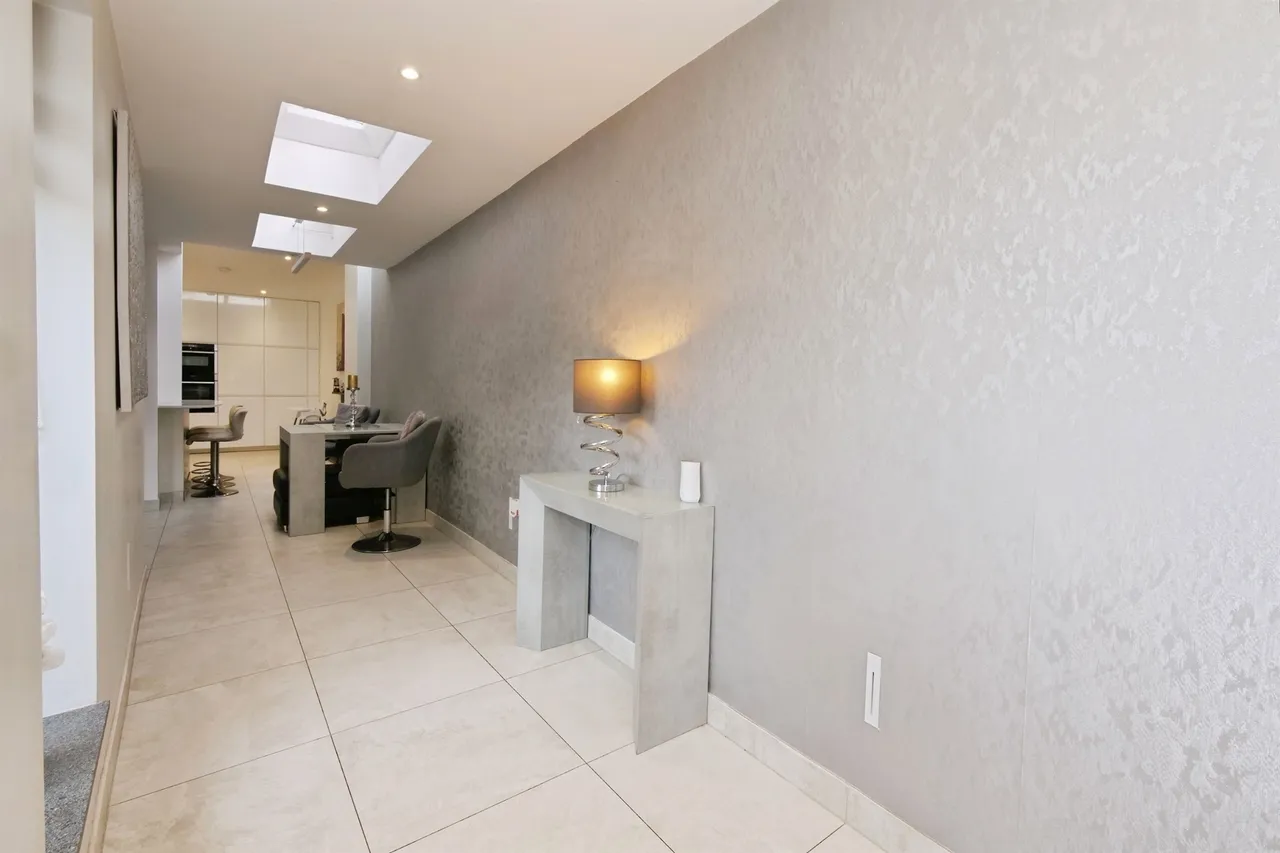 New Road, Porthcawl, CF36, photo 10
