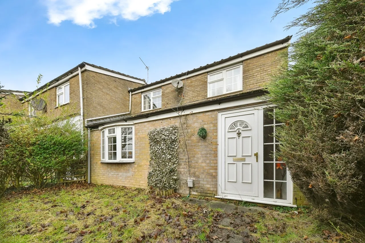 3 bed house for sale — Chester Road, Stevenage, Hertfordshire, SG1