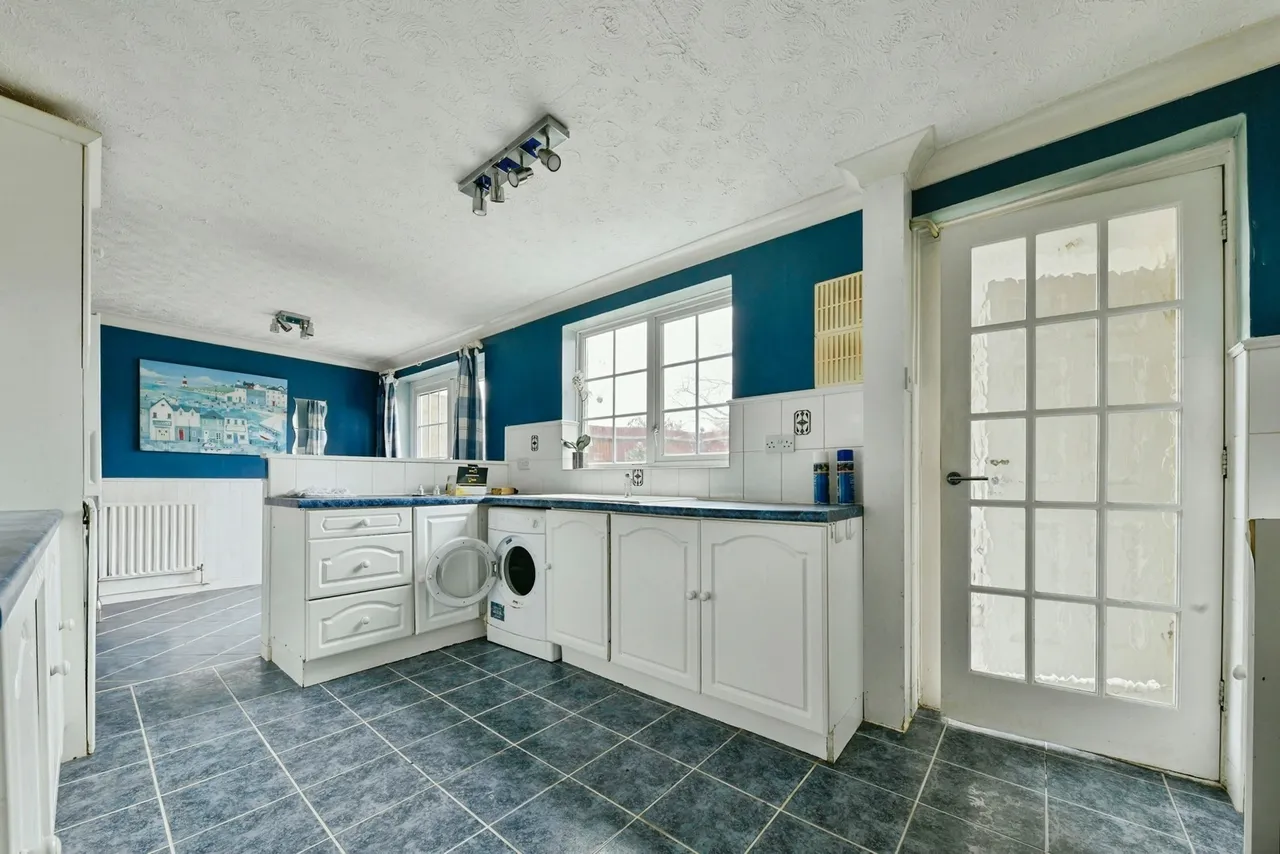Chester Road, Stevenage, Hertfordshire, SG1, photo 23
