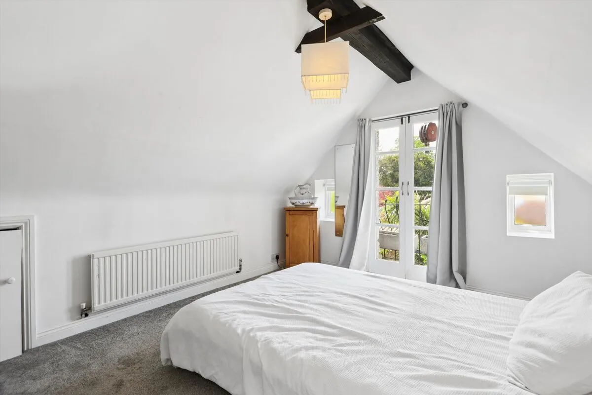 Oatlands Drive, Weybridge, KT13, photo 18