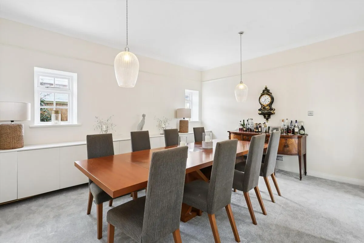 Oatlands Drive, Weybridge, KT13, photo 11