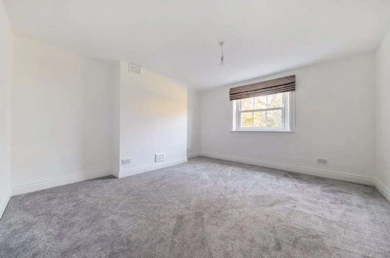 Southend Crescent, Flat 1 18 Southend Crescent London London, London, Greater London, SE92SB, photo 4