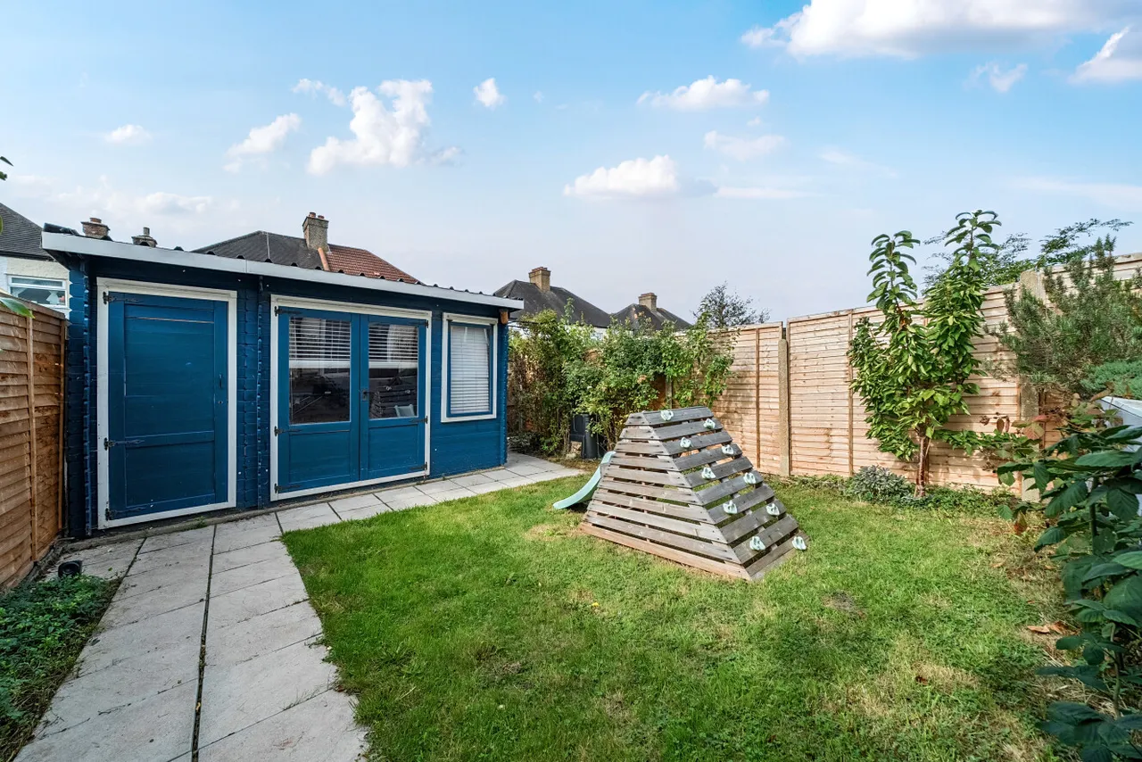 Benett Gardens, Norbury, SW16, photo 3
