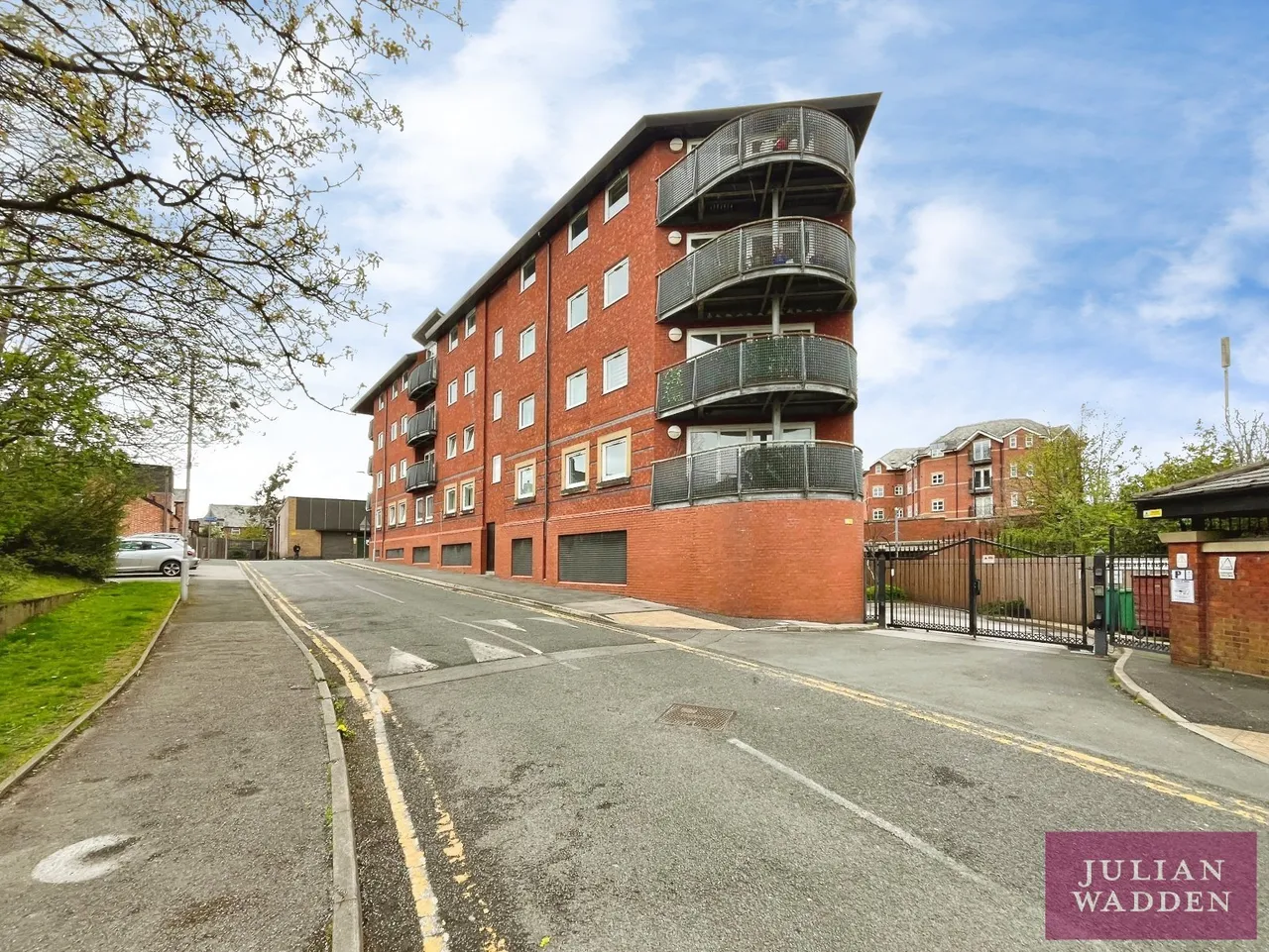 2 bed flat for sale, School Lane, Didsbury, M20