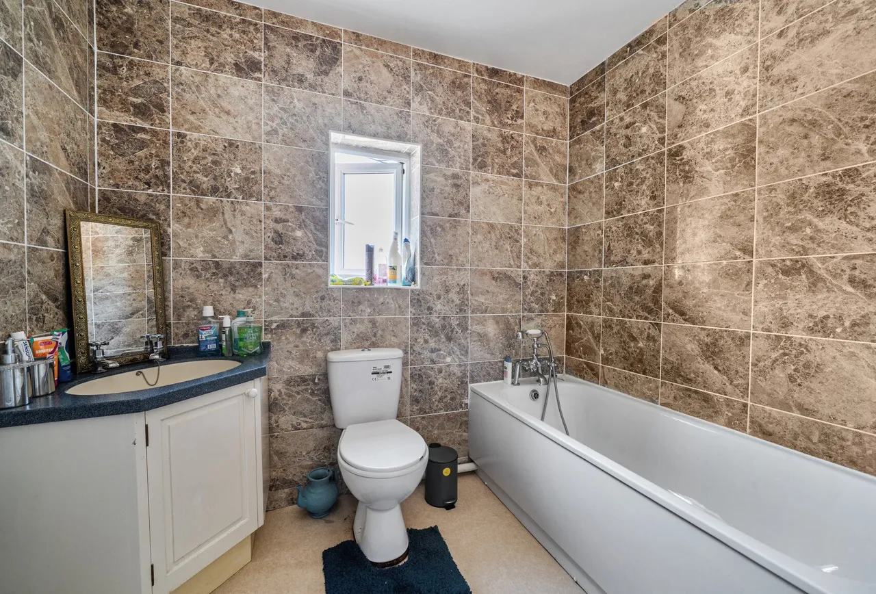 Melbourne Street East, Gloucester, GL1 4NS, photo 6