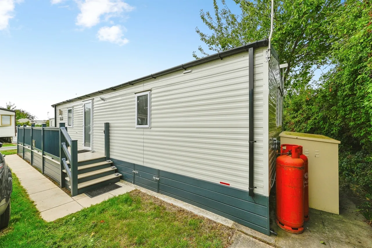 Manor Road, Manor Park, PE36, photo 19