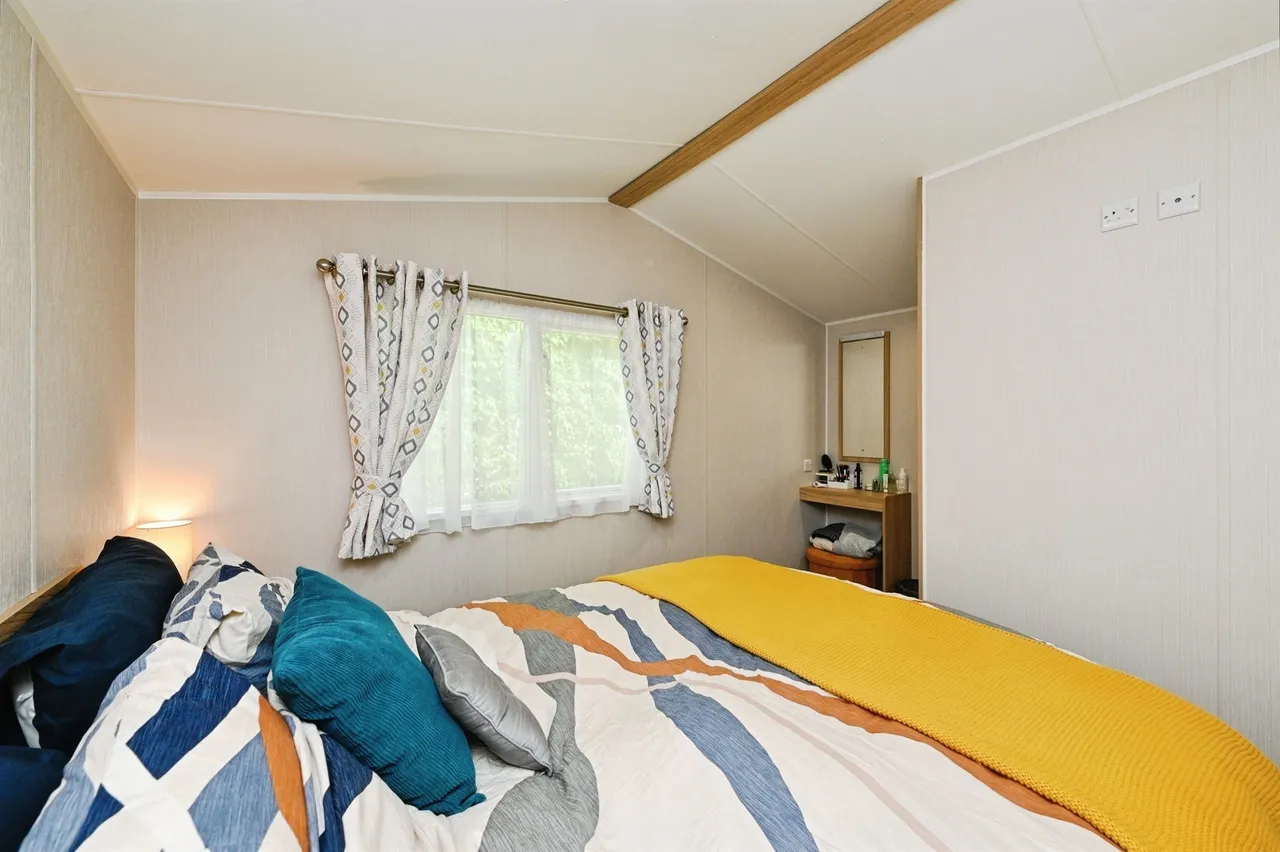 Manor Road, Manor Park, PE36, photo 11
