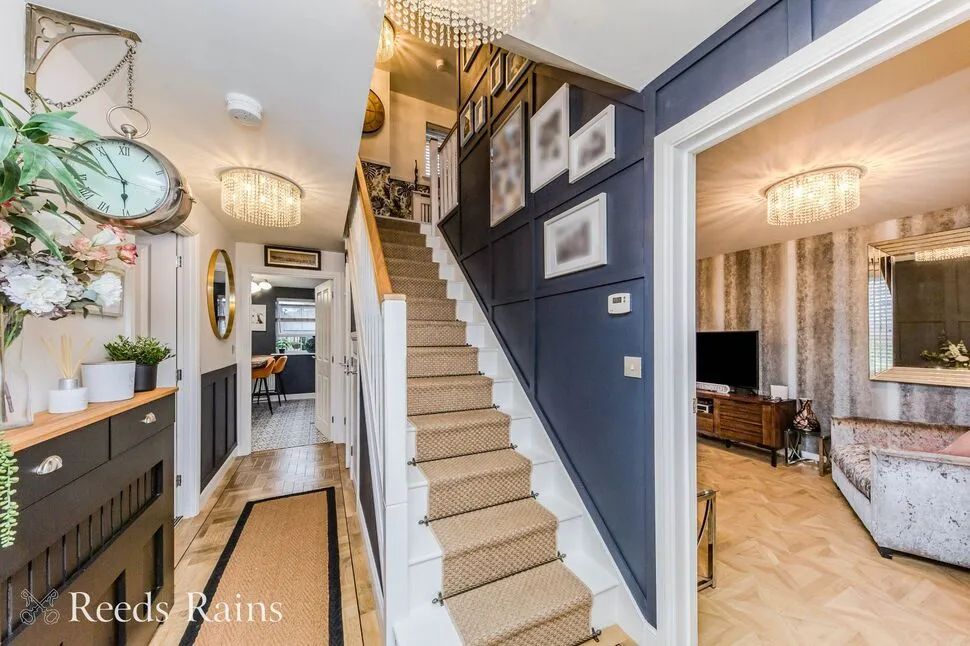 Juniper Avenue, Somerford, Cheshire, CW12, photo 5