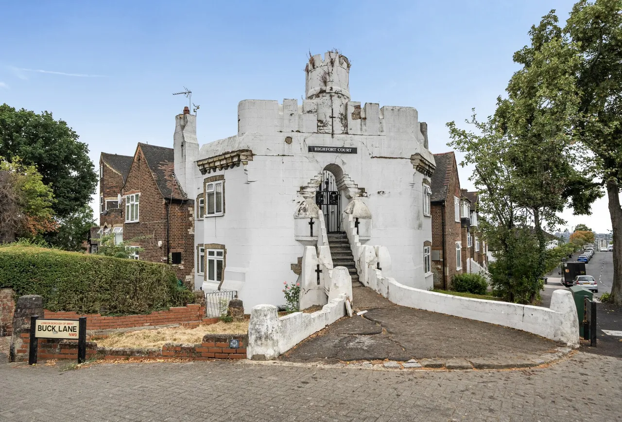 Buck Lane, London, NW9 0QG, photo 9