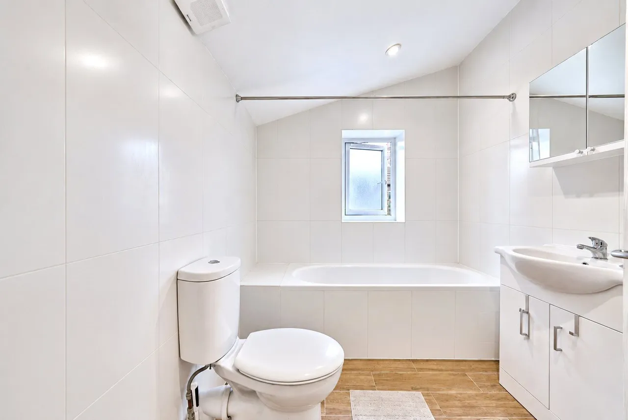Faringford Road, London, E15, photo 9