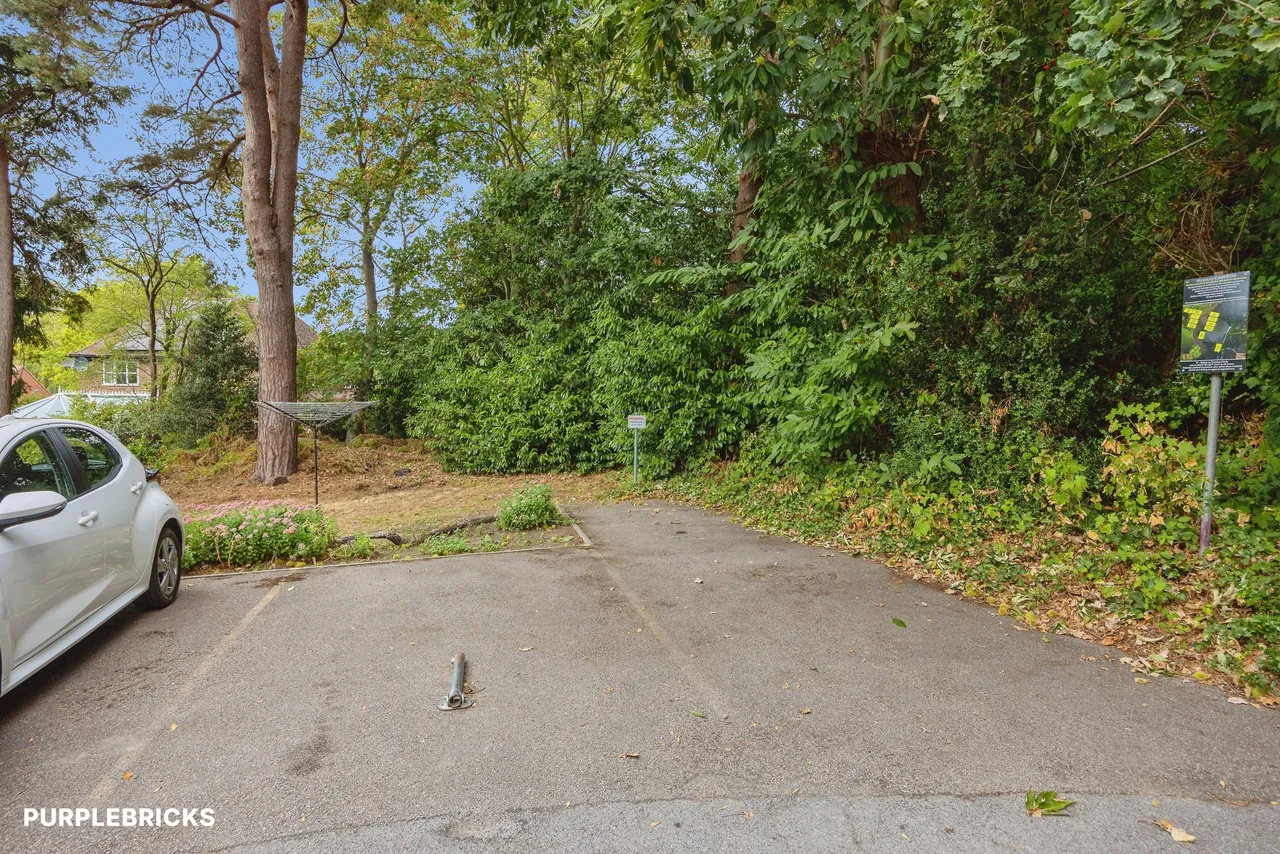 Shaftesbury Road, Woking, GU22, photo 17
