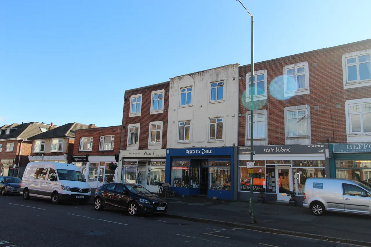 3 bed flat to rent, Tuckton Road, Bournemouth, BH6