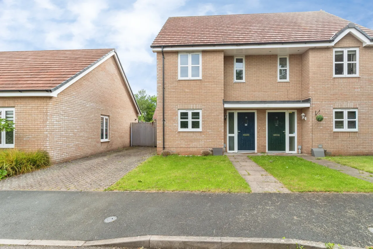 2 bed house for sale, Raxster Drive, Telford, TF2