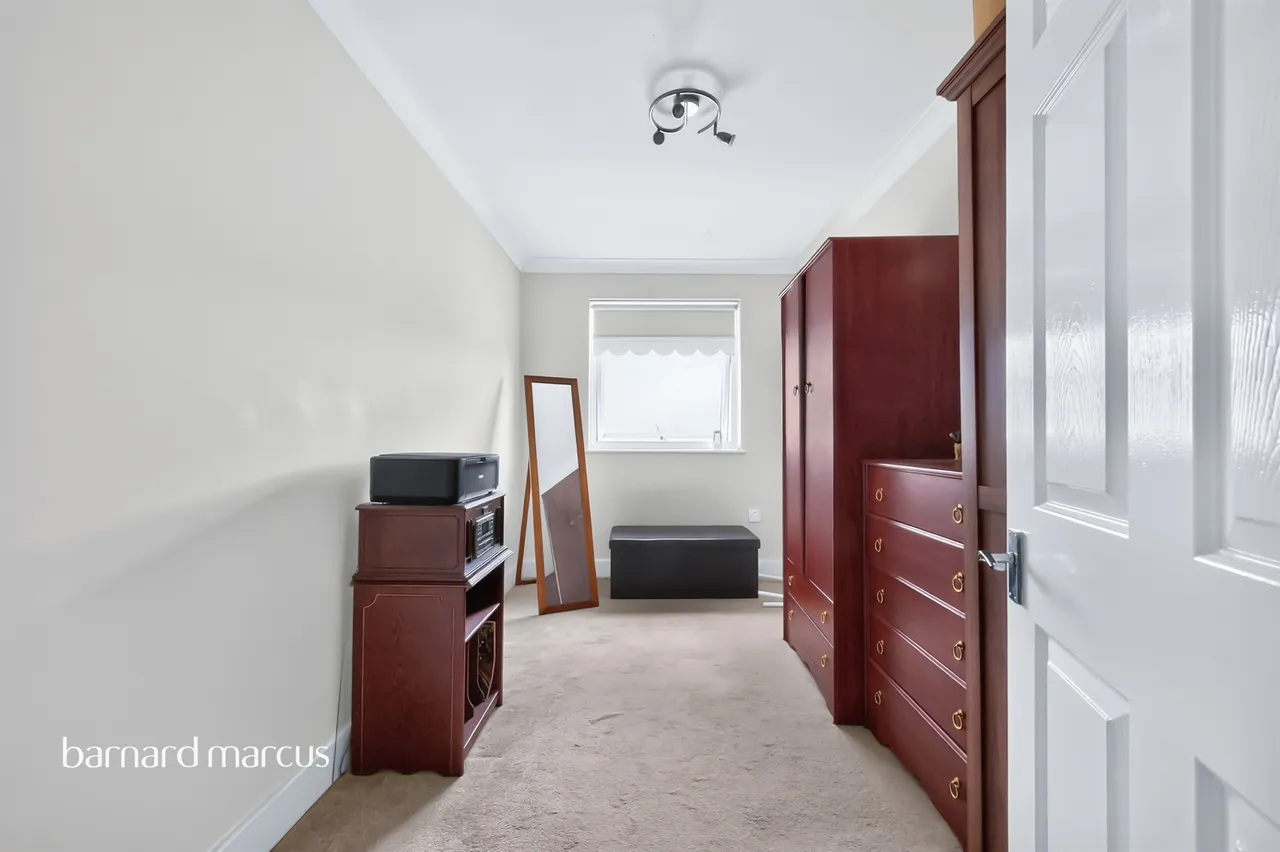 London Road, Cheam, SM3, photo 15